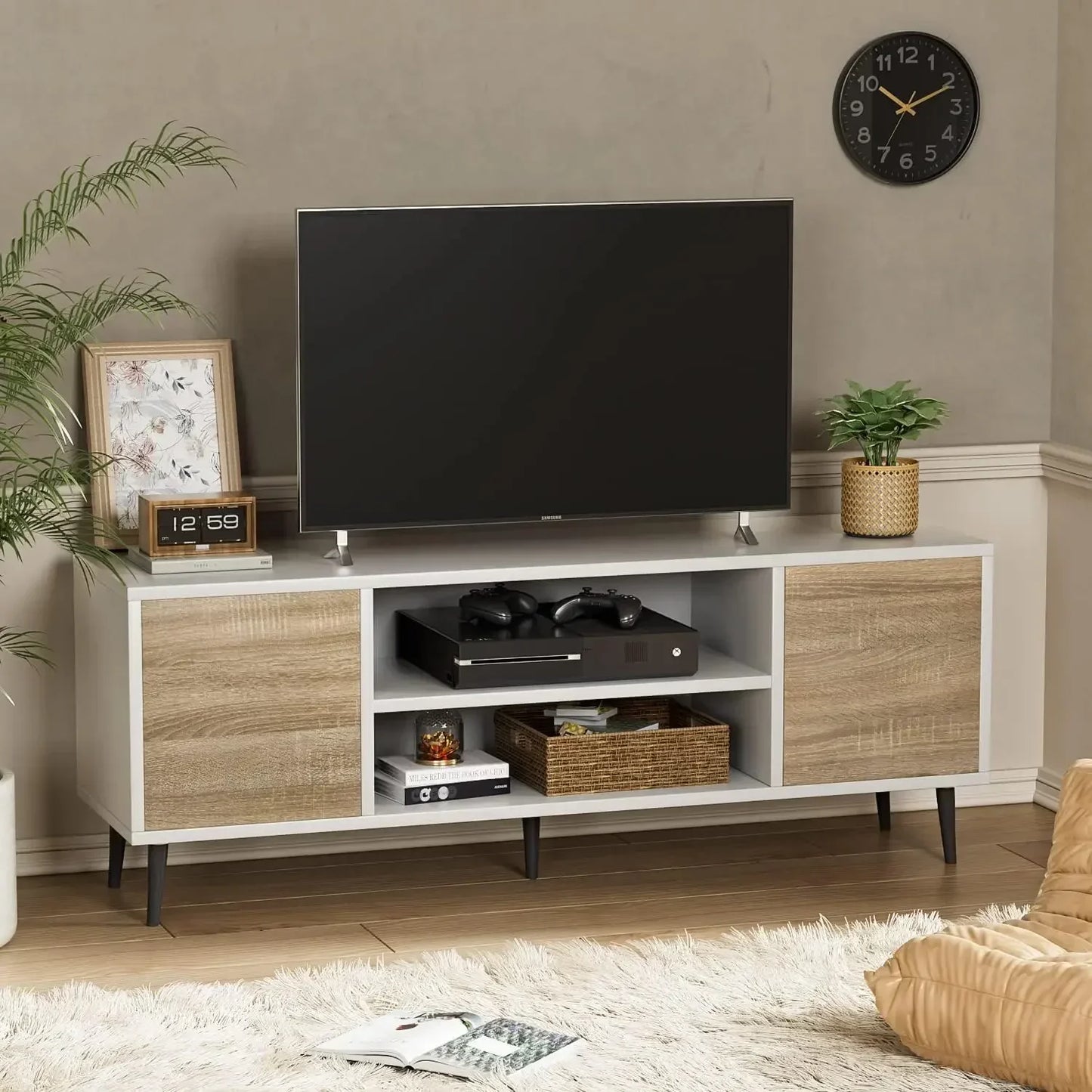 Retro Style Modern Entertainment Media Center