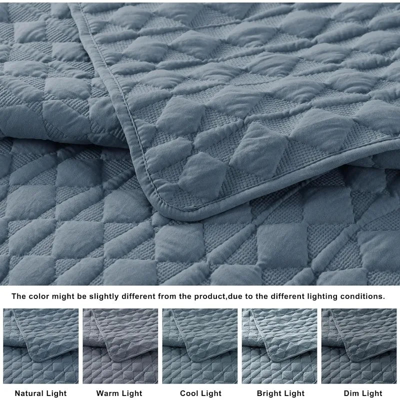 Lightweight Soft Quilted Bedding With Shams